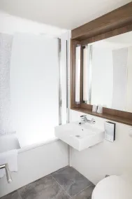 Hôtel Campanile Cergy-Saint-Christophe - Salle de bain