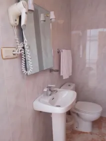 Hostal Rural Montual - Salle de bain