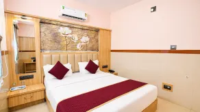 Hotel Shreenidhi Dwarka - Room