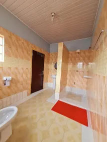 Queenspark Guest House - Badezimmer