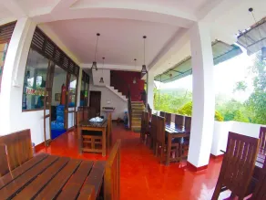 Adams Peak Inn - Restaurant