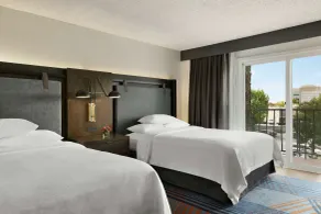 Embassy Suites by Hilton Los Angeles Downey - Vue de la chambre
