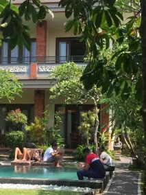 Umah Dangin Guesthouse - Hostel - Pool