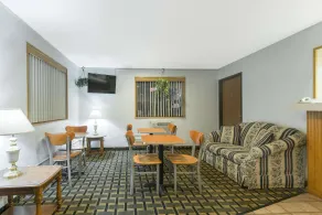 Super 8 by Wyndham Twinsburg/Cleveland Area - Hall