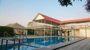 Joy Villa & Resort - Pool