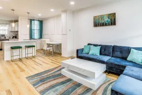 6 Mi to Eagles Games: Stylish Philly Townhome! - Interiør