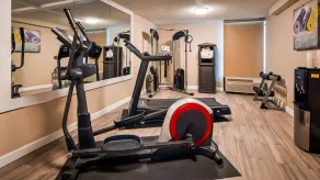 Best Western Plus Yadkin Valley Inn & Suites - Treningsfasiliteter