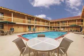 La Quinta Inn by Wyndham Midland - Piscine