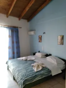 Smaragdi - Rom