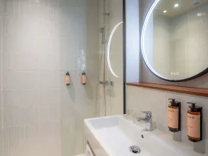 Mercure Paris Montparnasse Pasteur - Badeværelse