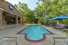 N1 Hotel & Campsite Victoria Falls - Pool