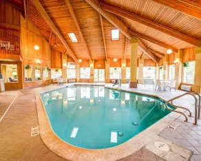 Comfort Inn Fontana - Piscine