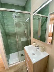 Grampy Boutique Hostal - Zaragoza Centro - Badezimmer