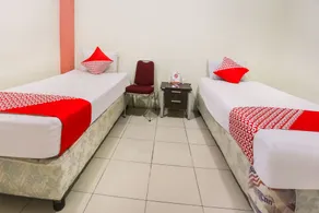 OYO 3970 Hotel La Macca Makassar - Chambre