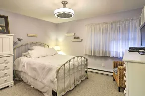 The Shores Condo w/ Beach Access < 2 Mi to Dtwn! - Innenbereich