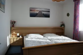 Adatto per chi soffre di allergie<br>TV a schermo piatto nel soggiorno <br>Vicino alla spiaggia (circa 300 m)<br>Parcheggio - Camera