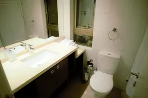 Kennedy Premium Apartments - Baño