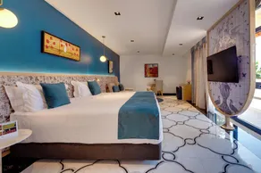 Monicca Collection Oura View Suites - Zimmer