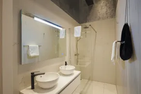 "DE BANK" - Hotel Apartments - Casa de banho