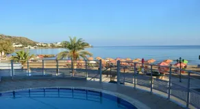 Eleni Beach Hotel - Piscina