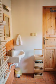 tuŻur domki nad potokiem - Bathroom