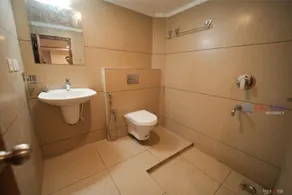 Big Mall Residency - Bathroom