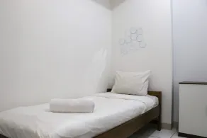 Cozy 2BR Apartment Mekarwangi Square Cibaduyut By Travelio - Værelse