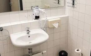 DORMERO Express Hotel Passau - Casa de banho