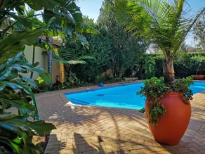 Rest-a-While Guest House - Pretoria - Utsikt från rummet