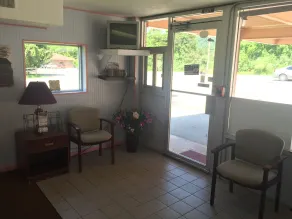 Daniel Boone Motor Inn - Siddeområde i lobbyen