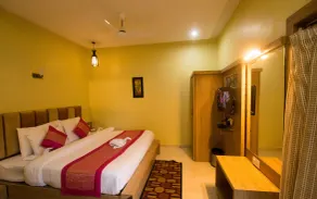 The River Front Resort - Room