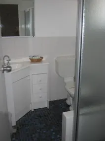 Settlers Motor Inn - Bathroom