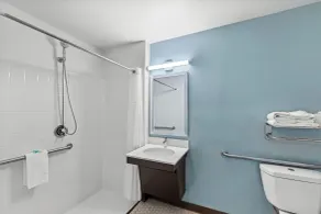 WoodSpring Suites Austin North I-35 - Badezimmer