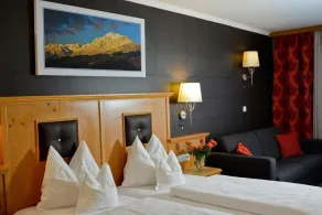Shared room, shower or bath, toilet, standard - Camera