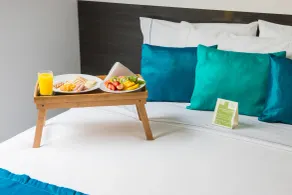 Varanasi Hotel Boutique Aeropuerto - Chambre