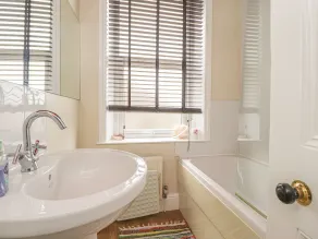 Craven House - Baño