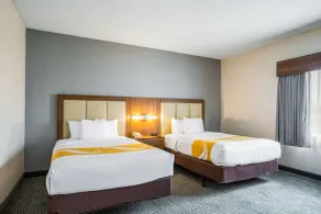Quality Suites Lansing West - Chambre