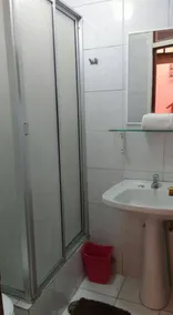 Hostal Croata - Bathroom