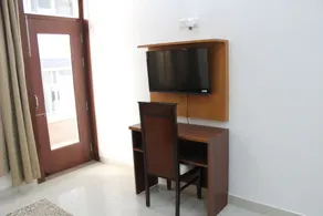 Aura Luxury Studio Near Artemis Hospital - Værelse
