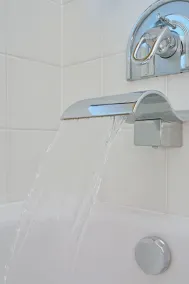 James Estate Guesthouse - Bathroom