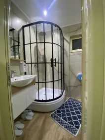Pilo Lala Hotel - Bathroom