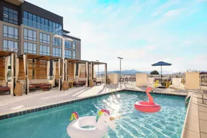 Moxy Asheville Downtown - Piscina