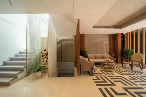 The President Hotel, kumarapark - Lobby