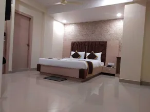 The Panash Hotel & Banquets - Room