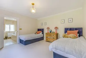 Underhill House - Rom