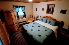 Smoky Falls Lodge - Chambre