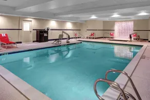 Holiday Inn Express Ashland by IHG - Basseng