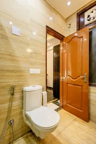 Lime Tree Hotel Huda City Centre - Gurugram, Sector 29 - Bagno