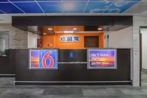 Motel 6-Savannah, GA - Midtown - Hall