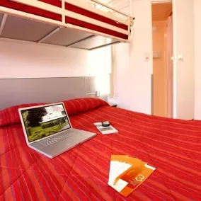 FASTHOTEL Reims Est - Taissy - Habitación
